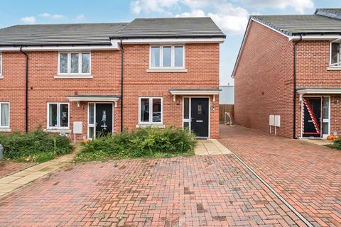 2 bedroom semi-detached house for sale, Claves Crescent, Welwyn Garden City, Hertfordshire