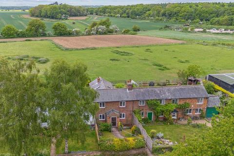 2 bedroom cottage for sale, Chiltern Green, Bedfordshire