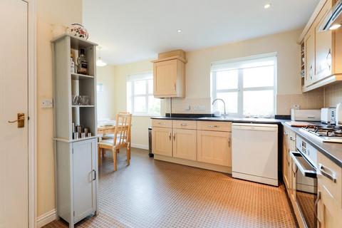 3 bedroom terraced house for sale, Nightingale Drive, Harrogate