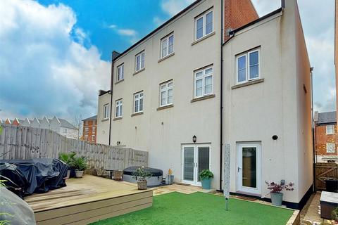 undefined, Aquila Drive, Plymouth PL9