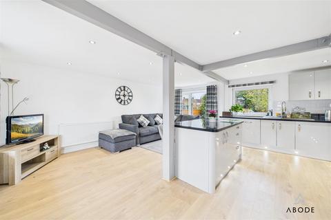 2 bedroom end of terrace house for sale, Field Avenue, Derby DE65