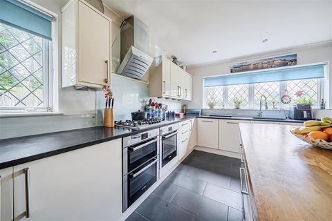 5 bedroom detached house for sale, Newmans Close, Broadstairs