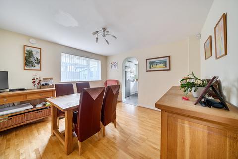 undefined, Pield Heath Avenue, Uxbridge