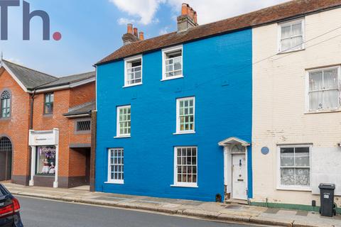 7 bedroom semi-detached house for sale, Newport PO30