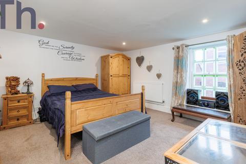 7 bedroom semi-detached house for sale, Newport PO30