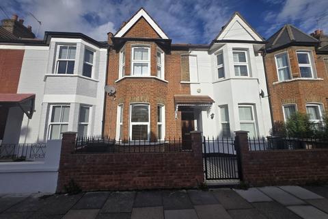 3 bedroom flat to rent, Langham Road, Tottenham N15