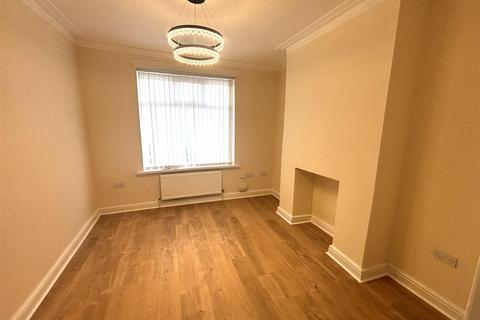 3 bedroom house to rent, Middleburg Street, Hull