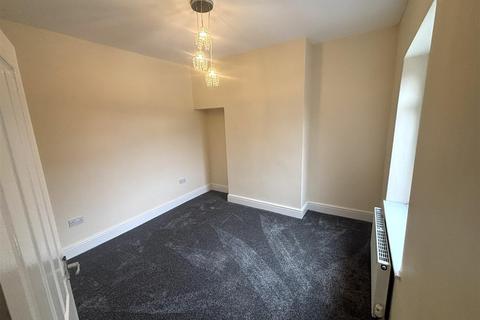 3 bedroom house to rent, Middleburg Street, Hull