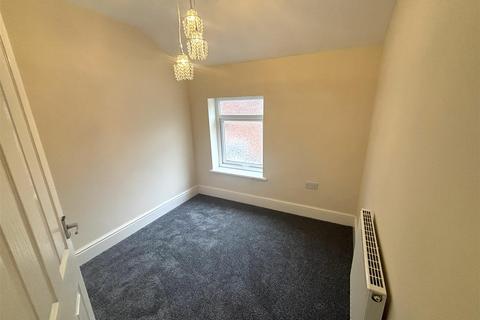 3 bedroom house to rent, Middleburg Street, Hull