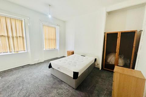 3 bedroom terraced house to rent, Newcastle upon Tyne NE4