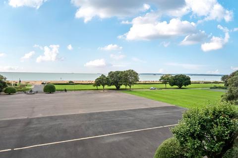 3 bedroom flat to rent, Gunners Row, Southsea
