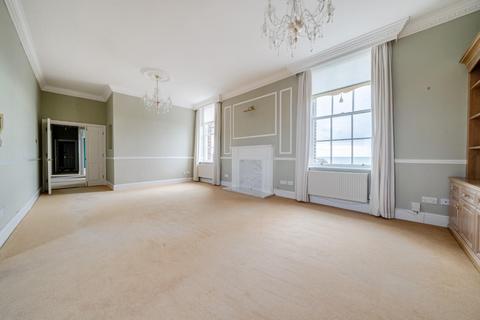 3 bedroom flat to rent, Gunners Row, Southsea