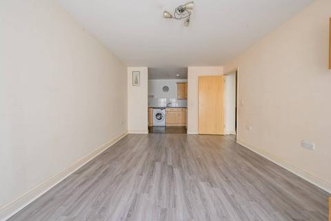Cline Road, Bounds Green, London, N11