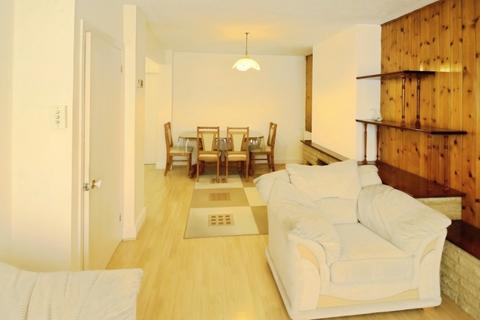 undefined, Chester Avenue, Luton, LU4