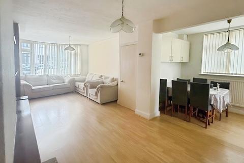 undefined, Chester Avenue, Luton, LU4