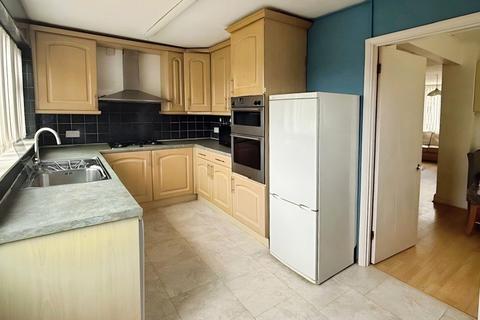 undefined, Chester Avenue, Luton, LU4