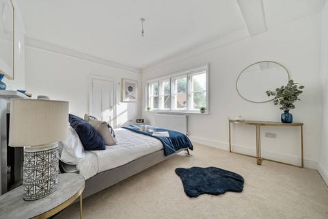 undefined, Oakley Gardens, Redhill, RH1