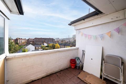 undefined, Beckway Street, Elephant and Castle, London, SE17