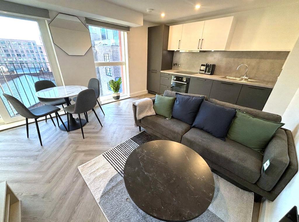 Living/Kitchen
