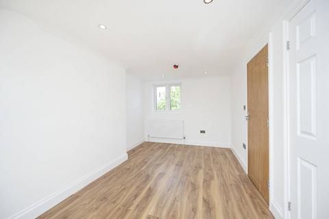 undefined, Roding Road, Clapton, London, E5