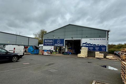 Industrial unit to rent - Thornton Road Industrial Estate, Pickering