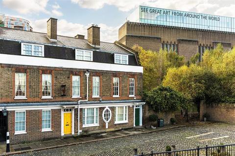 undefined, Bankside, London SE1