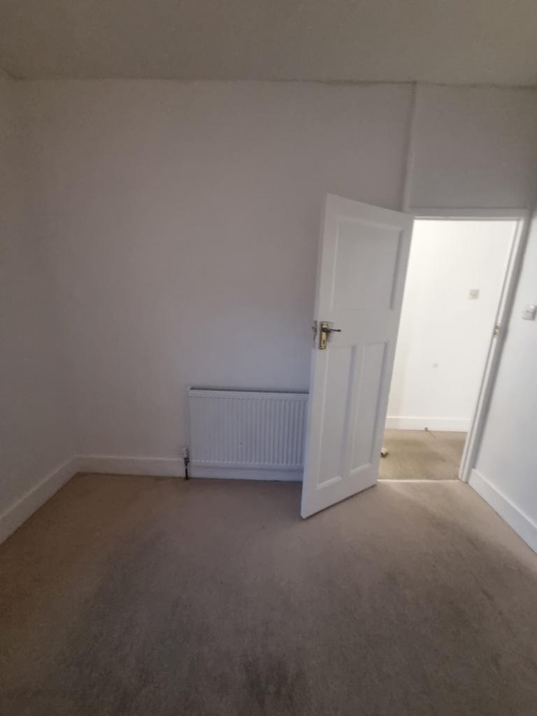 3 bed terraced house to rent Kent Road, Grays RM1