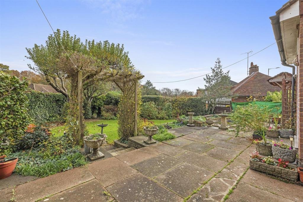 84 Totteridge Lane, HP13 7 PZ-12.jpg