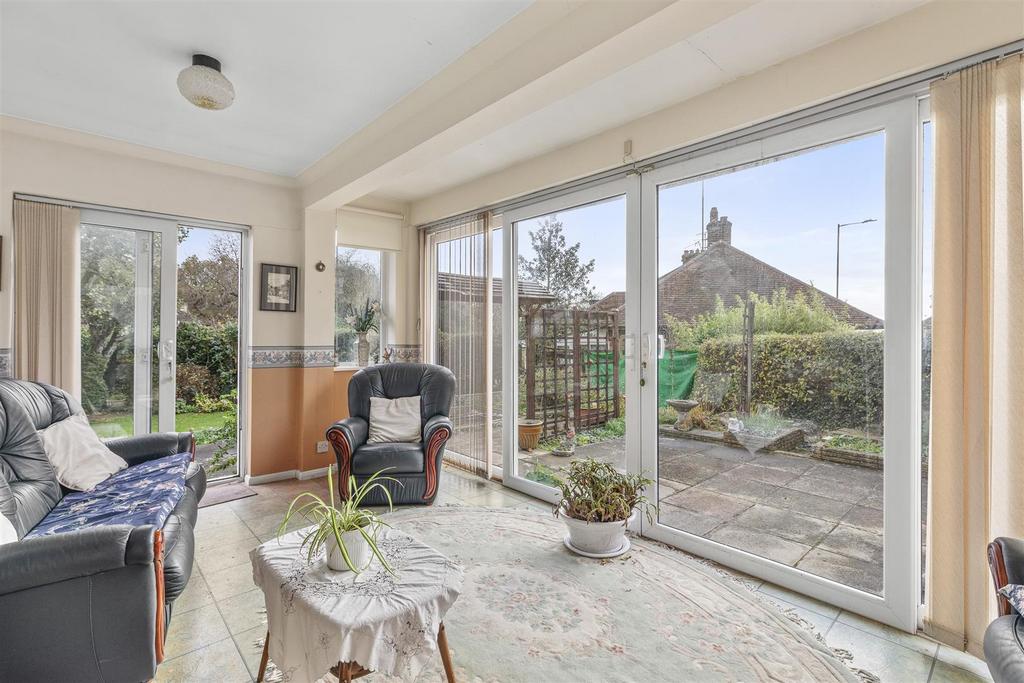 84 Totteridge Lane, HP13 7 PZ-11.jpg