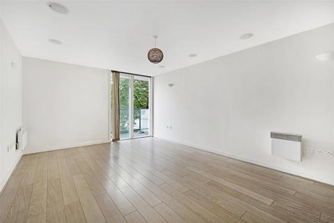 undefined, Chadwell Lane, London N8