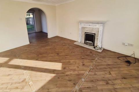 4 bedroom detached house to rent, Rufford Avenue, Abington Vale, Northampton, NN3