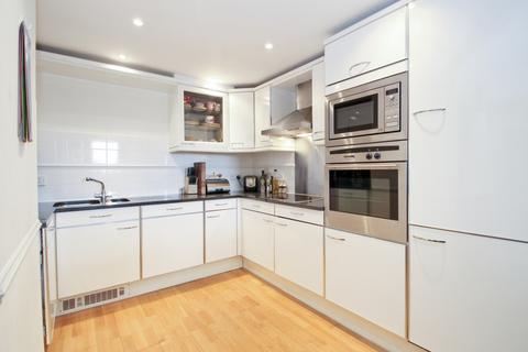 2 bedroom flat to rent, Greenfell Mansions, Glaisher Street, London, SE8