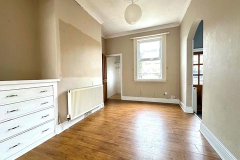 2 bedroom terraced house for sale, Milton Avenue, Scarborough, YO12