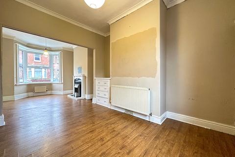 2 bedroom terraced house for sale, Milton Avenue, Scarborough, YO12