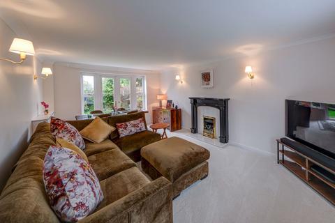 undefined, Limefield Avenue, Lymm WA13