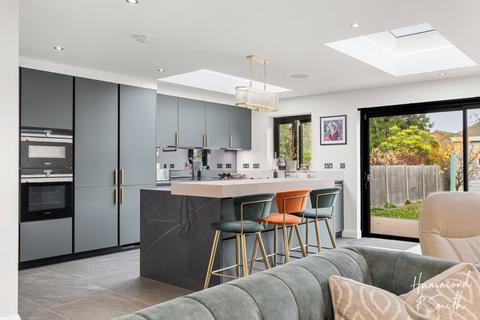 32 Regent Road, Epping, CM16 5DL
