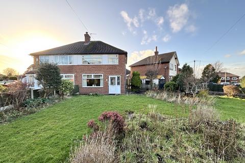 2 bedroom semi-detached house for sale, Savernake Road, Woodley