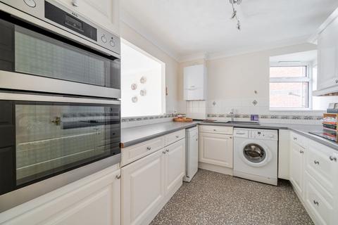 3 bedroom flat for sale, Sea Front, Hampshire PO11