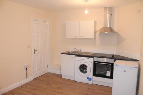Studio to rent, Joel Street, Northwood Hills HA6