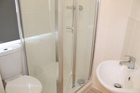 Studio to rent, Joel Street, Northwood Hills HA6