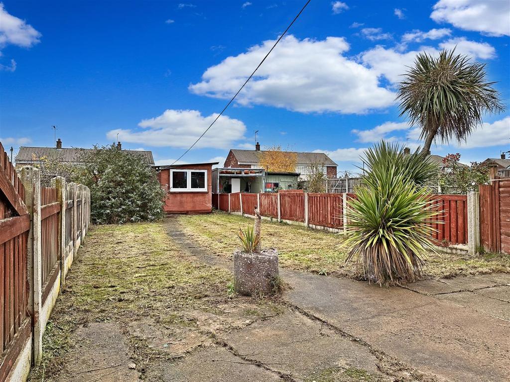 Rear Garden 806