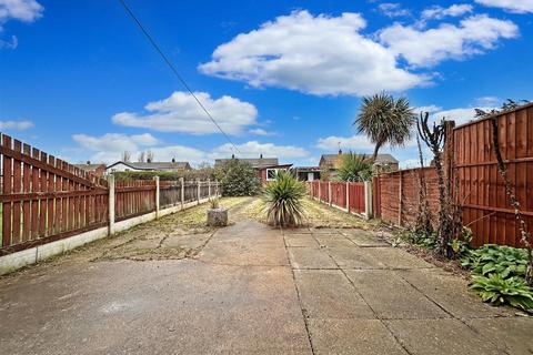 undefined, Hawton Lane, Balderton, Newark