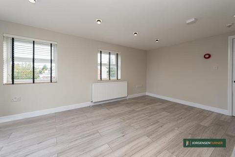 3 bedroom house to rent, Horn Lane, Acton, London
