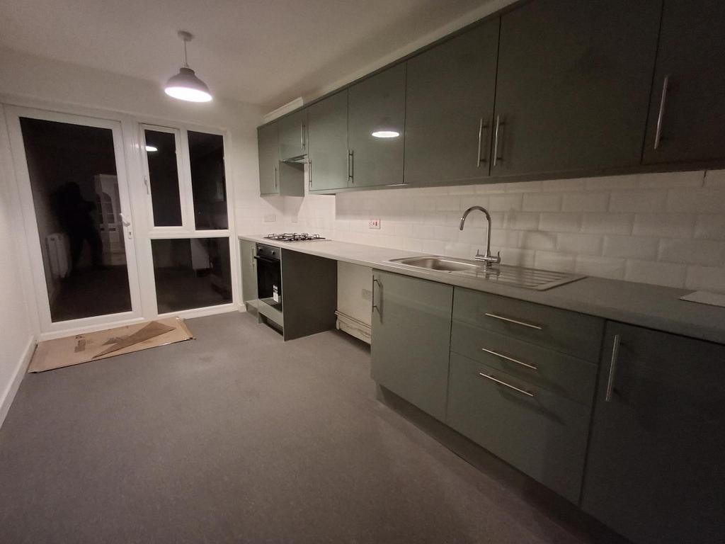 3 Bedroom Terraced House