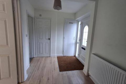 3 bedroom terraced house to rent, Bushey, WD23