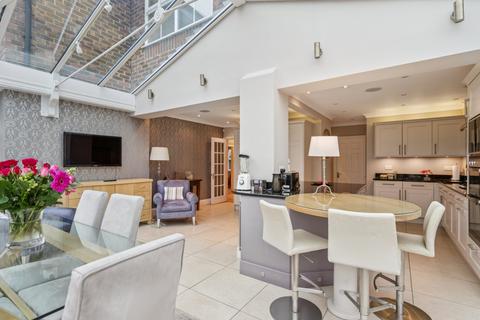 5 bedroom detached house for sale, Bramble Close, Chalfont St. Peter, Gerrards Cross, Buckinghamshire, SL9