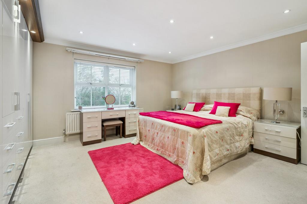 Main Bedroom
