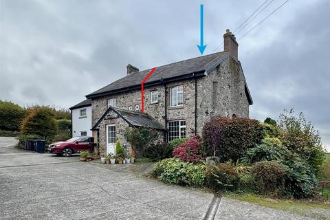 3 bedroom end of terrace house for sale, Plymouth PL7
