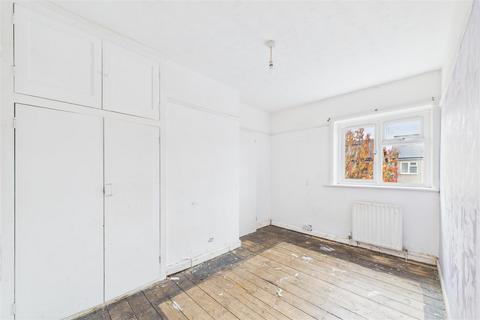 3 bedroom semi-detached house for sale, Lewis Road, Chichester