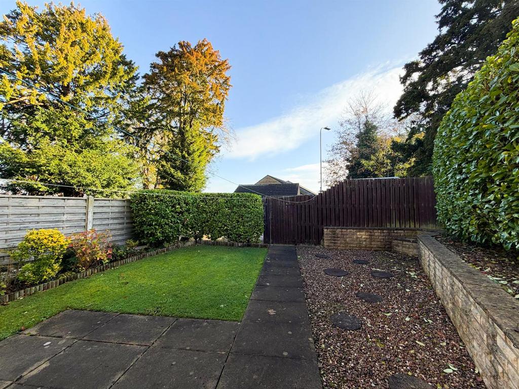 2 bed semi Steeton
